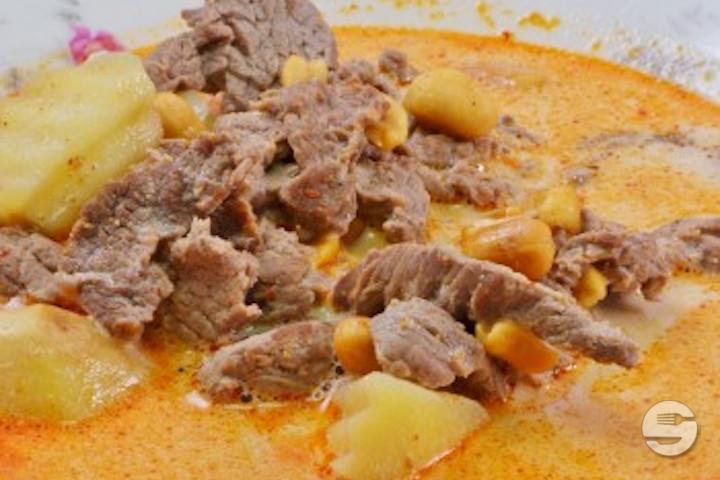 Boeuf au curry matsamann et lait de coco - Sawasdee