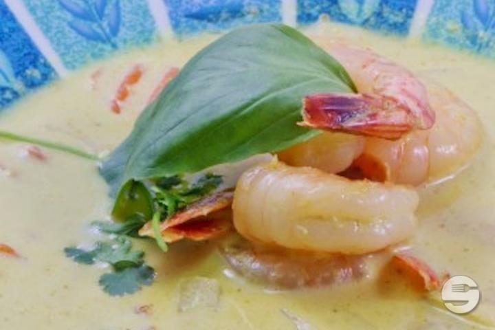 Crevettes au curry vert, et lait de coco | piquant - Sawasdee
