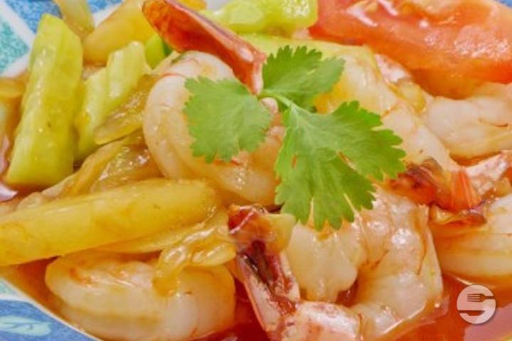 Crevettes sautées à la sauce aigre-douce - Sawasdee
