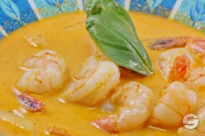Crevettes au curry rouge, lait de coco - Sawasdee