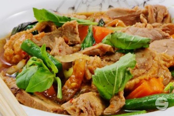 Canard laqué sauté au basilic thaï | piquant - Sawasdee