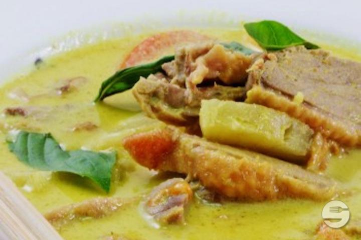 Canard au curry vert, et lait de coco | piquant - Sawasdee