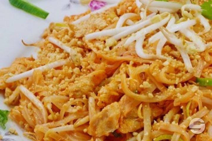 Nouilles sautées au poulet et soja - Sawasdee