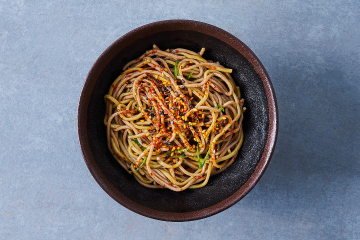 Shichimi Soba Salad - Yooji's Luzern