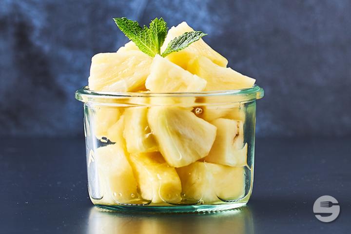 Pineapple Salad - Yooji's Luzern