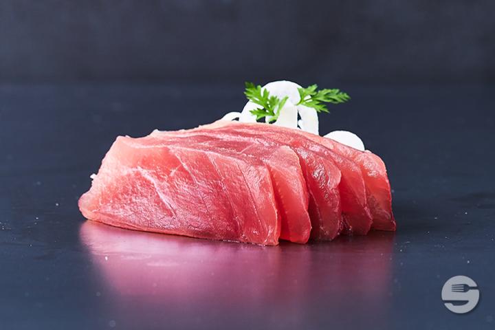 Tuna Sashimi - Yooji's Luzern
