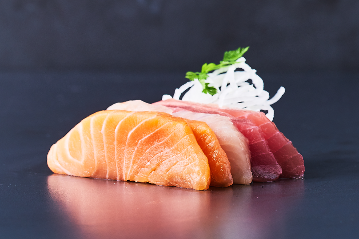 Mixed Sashimi - Yooji's Luzern