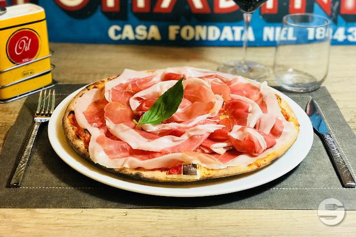 Crudo - un'Opera italiana