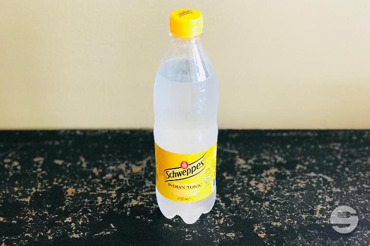 Schweppes - Café de la Bourse