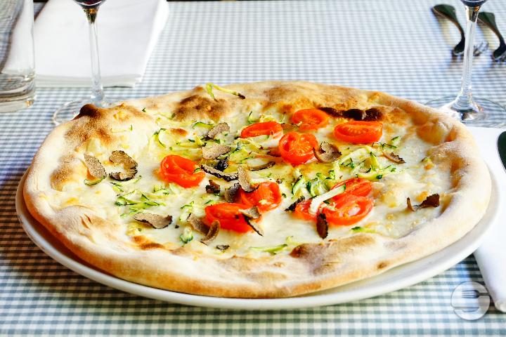 Pizza al Tartufo estivo - Ristorante Toto