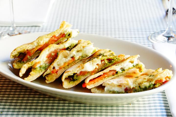 Piadina Caprese (6 Stk.) - Ristorante Totò