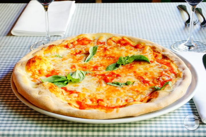 Pizza Margherita - Ristorante Totò