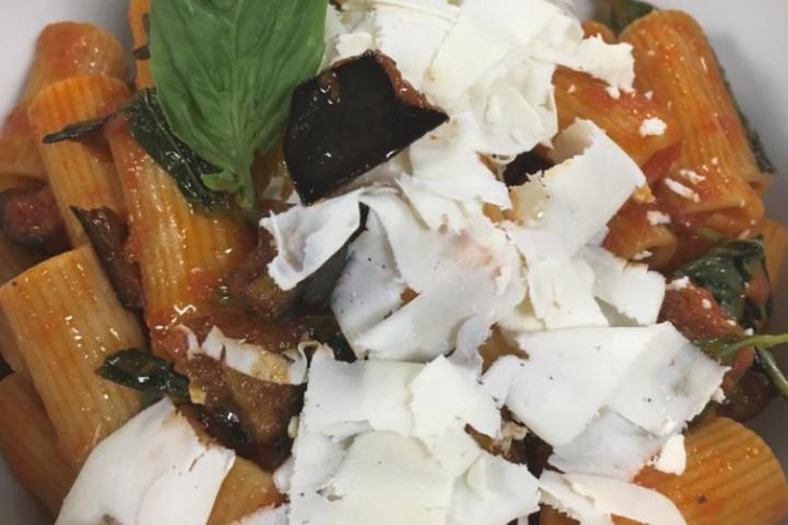 Mezze Maniche Alla Norma - Luigia