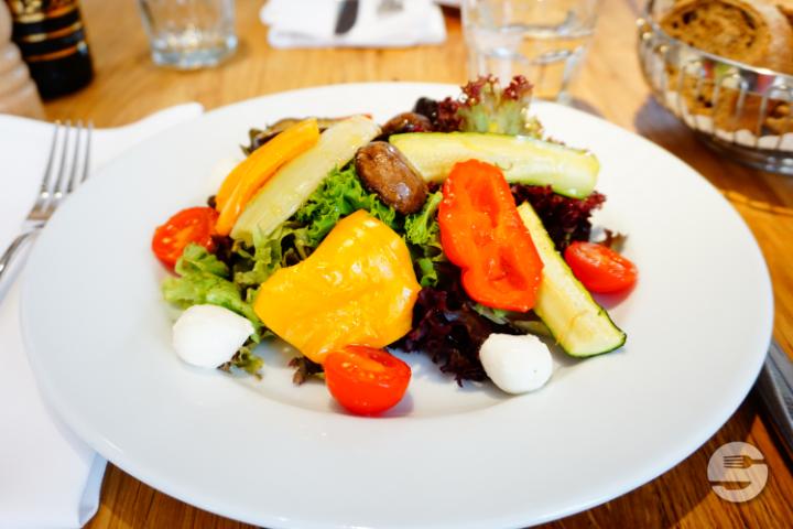 Insalata Mediterranea - Pizzeria Ristorante Molino