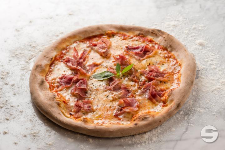 Pizza Prosciutto - Pizzeria Ristorante Molino