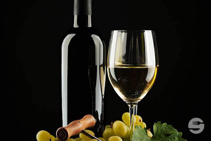 Vin blanc - La petite cure - Bambou d'Asie