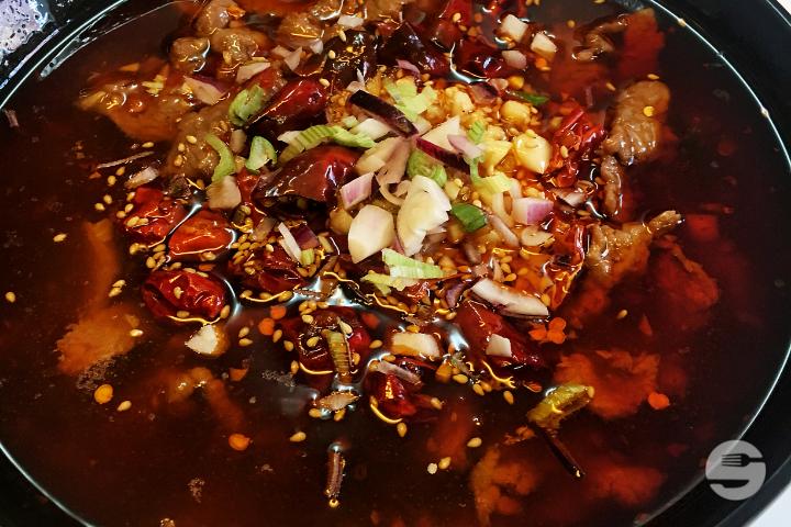 Boeuf mijoté aux piments rouges - Bambou d'Asie