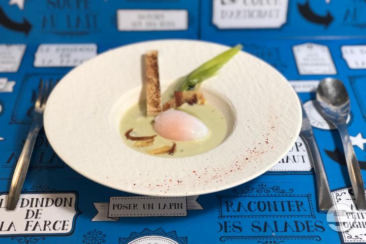 Oeuf de cane mollet à la crème de fourme d'Ambert - Bleu Lézard