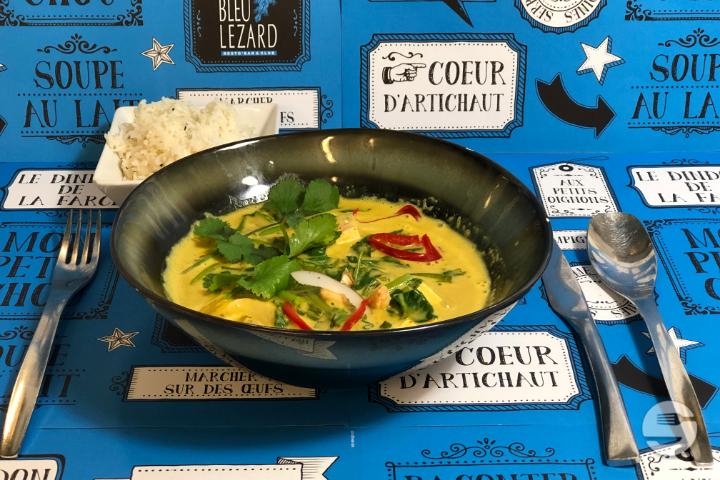 Soupe thaï au curry jaune - Bleu Lézard