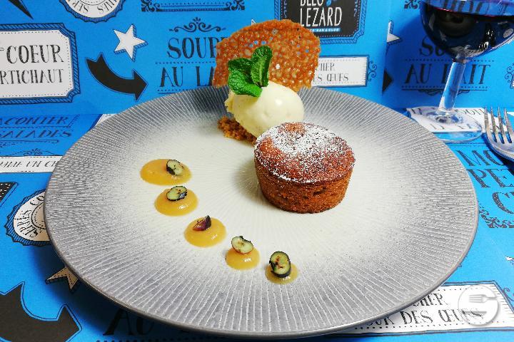 Caramel and white chocolate fondant - Bleu Lézard