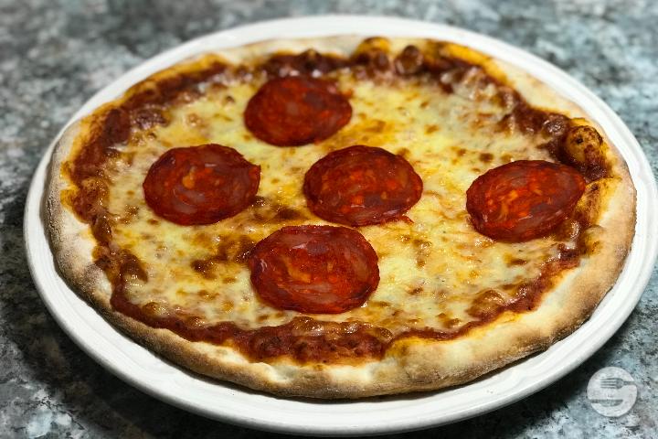 Pizza Salami - Le Pacha
