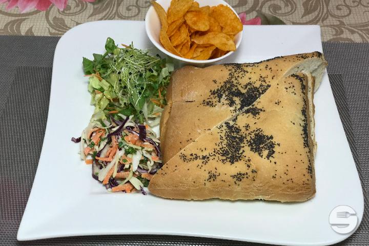 Beef sausage sandwich - Magpies Café