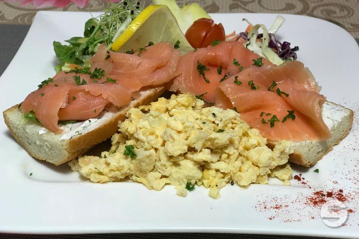 Nardic brunch - Magpies Café