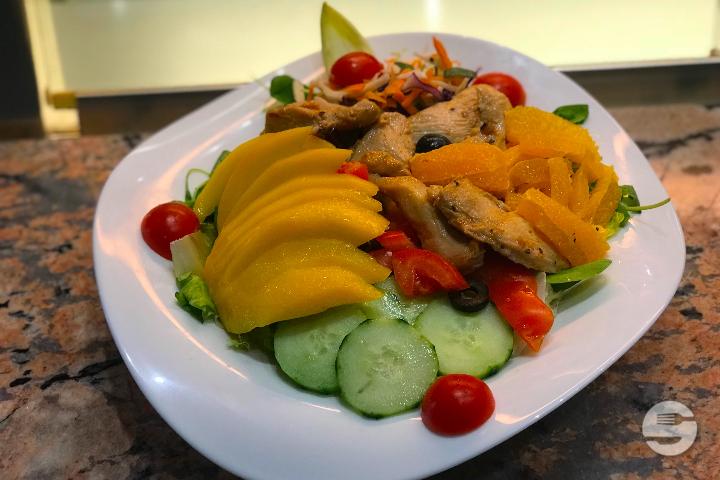 Bomby salad - Magpies Café