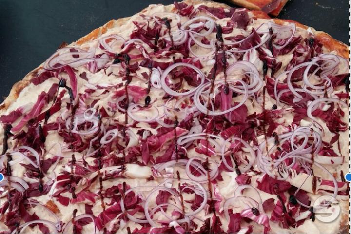 Thon, mayonnaise, câpres, oignon individuelle - CUT Pizza