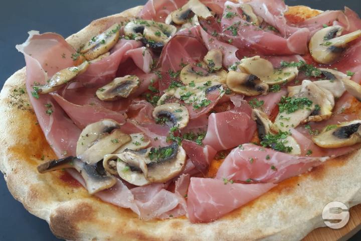Jambon cru et champignons individuelle - CUT Pizza