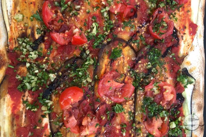 Aubergine, Tomate familiale - CUT Pizza