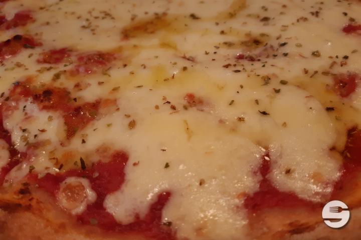 Margherita Familiale - CUT Pizza