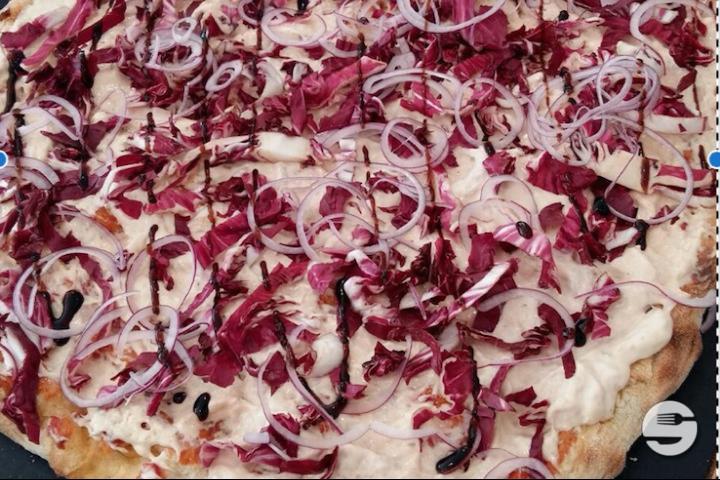 Thon, mayonnaise, câpres, oignons familiale - CUT Pizza