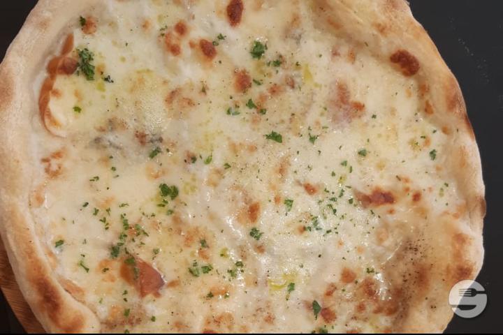 4 fromages Familiale - CUT Pizza