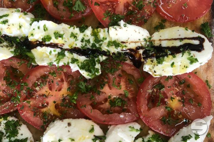 Caprese - CUT Pizza