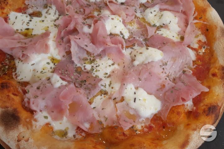 Margherita cooked ham - CUT Pizza