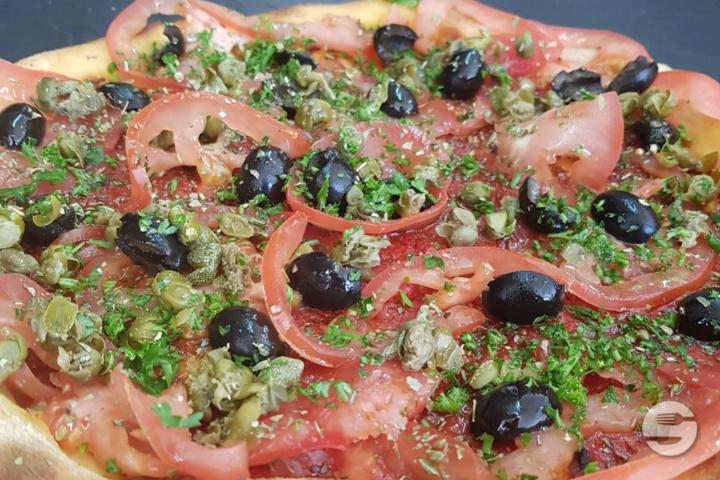 Aubergine et tomate - CUT Pizza