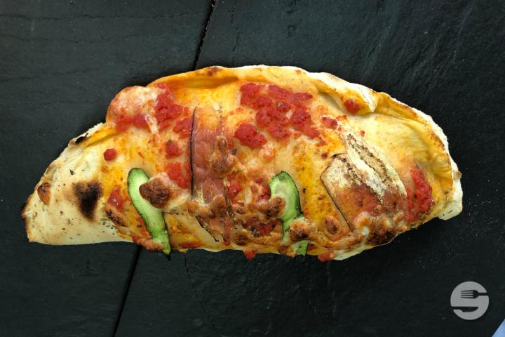 Caizone - CUT Pizza