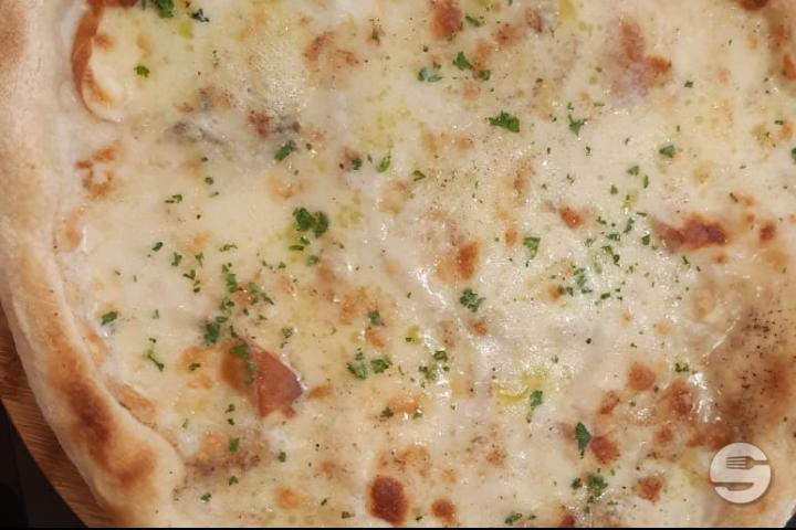 4 cheeses - CUT Pizza