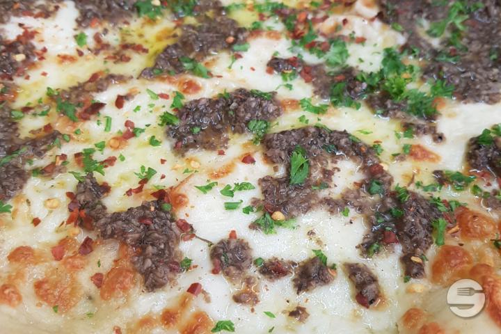 Aubergine and tomato family - CUT Pizza