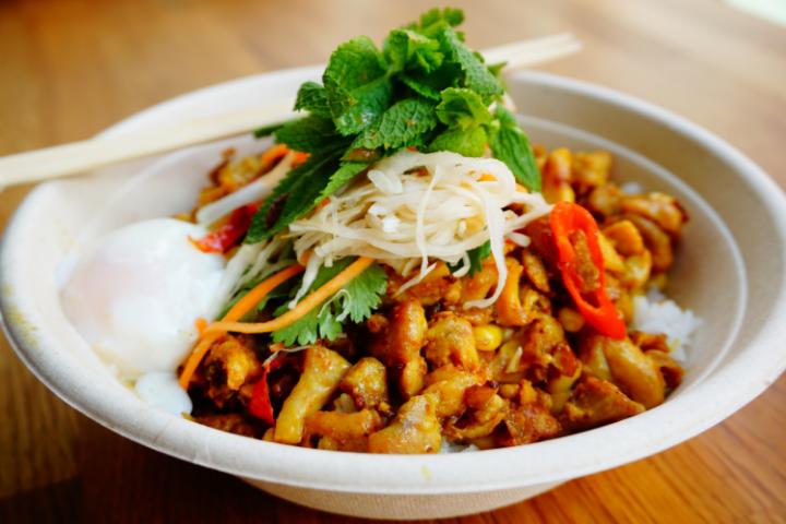 Extra Protein Satay mit Ei - Rice Up!