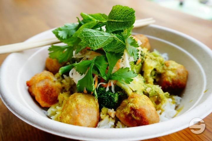 Chicken Meatball Bowl - Rice Up! Zürich