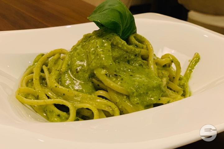 Linguine au Pesto - Osteria Balsamico Ristorante