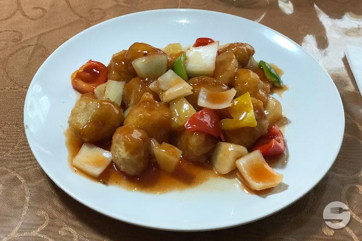 Pork with sweet and sour sauce - Le Basilic