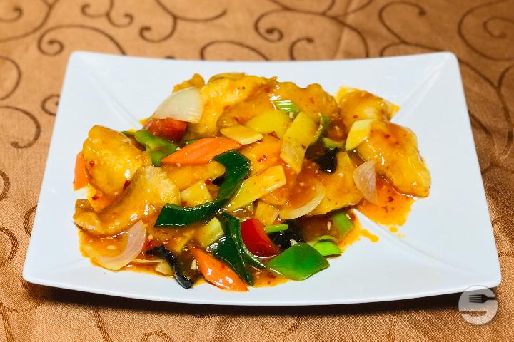Szechuan fish (strong) - Le Basilic