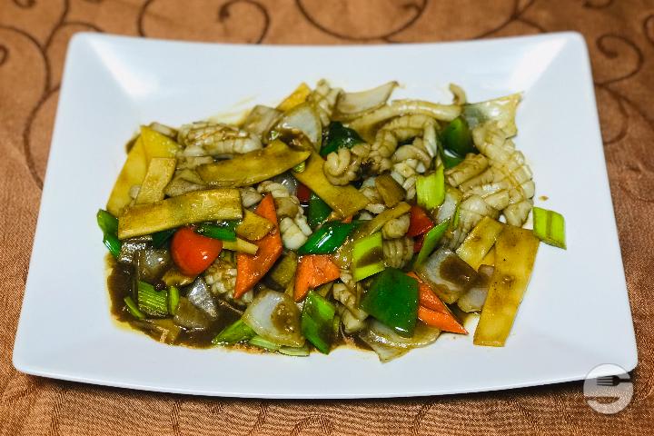 Calamari with five spices - Le Basilic