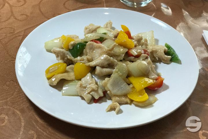 Beef with garlic and white pepper - Le Basilic