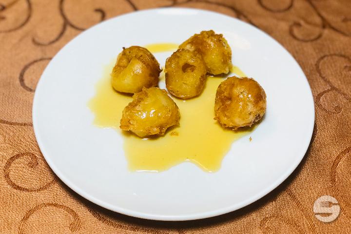 Lychee fritters - Le Basilic