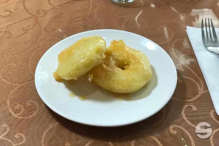 Apple fritters - Le Basilic
