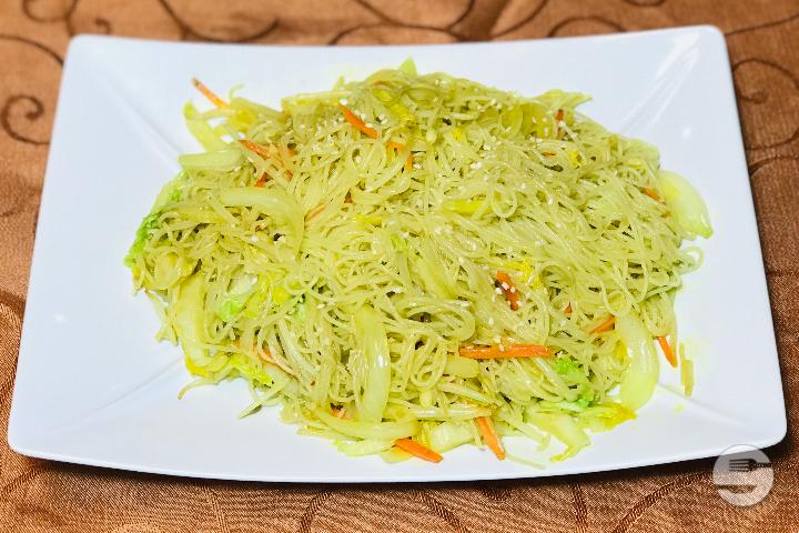 Singapore style fried rice vermicelli - Le Basilic